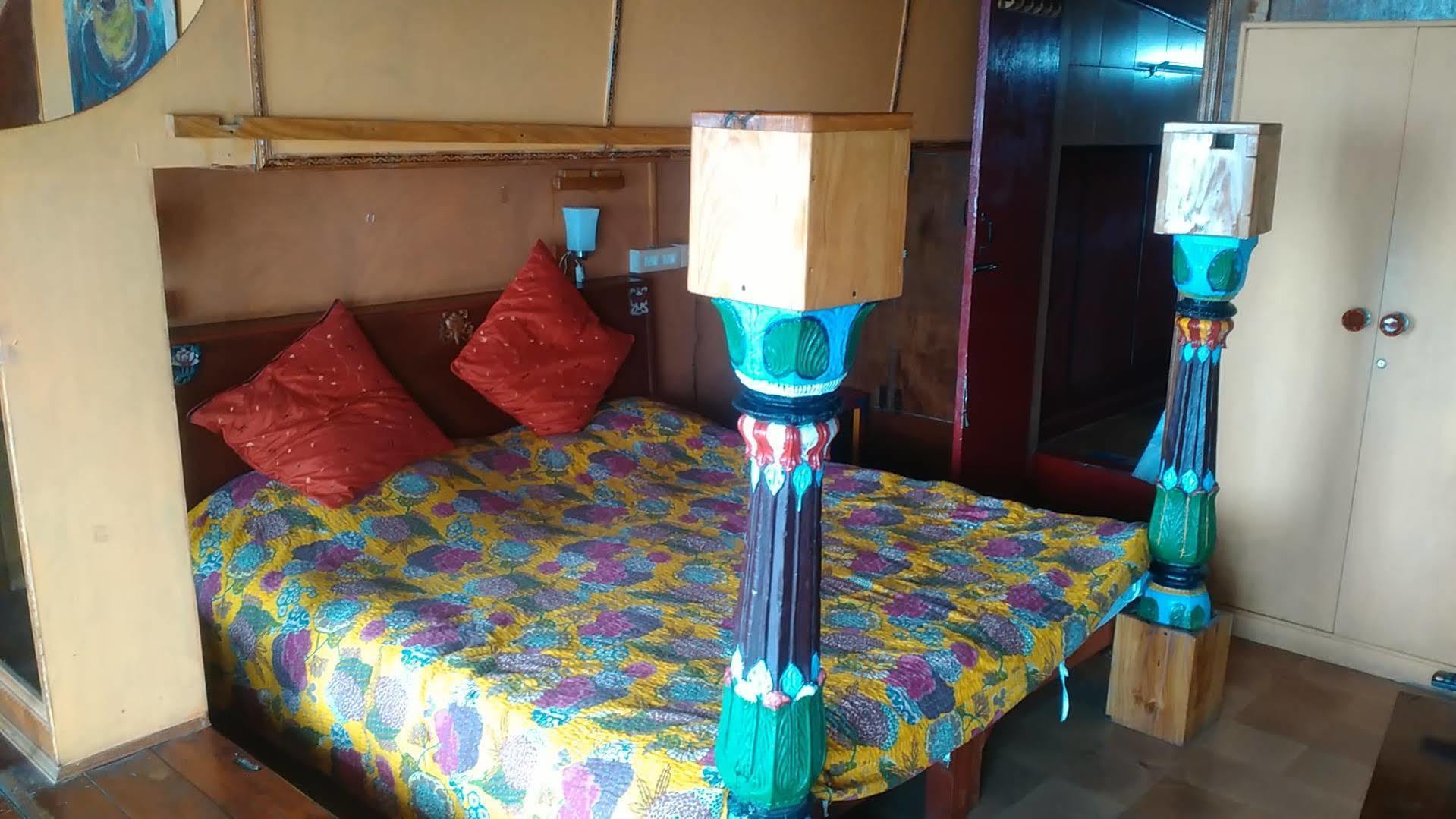 Domas Inn Mussoorie Bagian luar foto